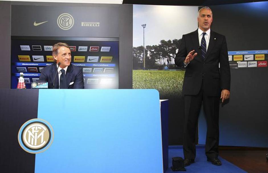 Michael Bolingbroke, a.d. dell&#39;Inter, presenta alla stampa il nuovo allenatore. Getty